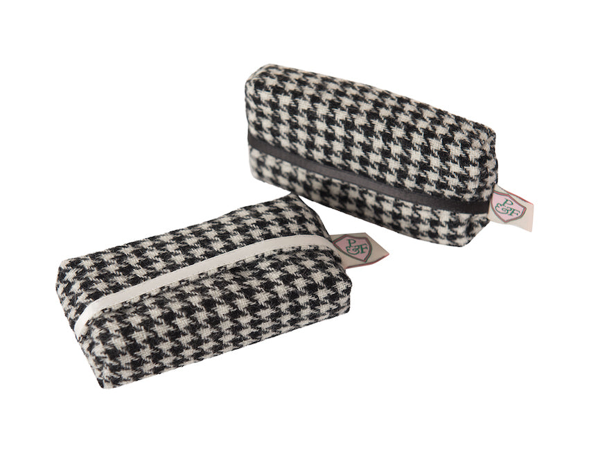 Taschentuchhülle HAHNENTRITT